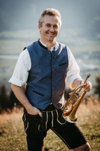 Robert Steiner Robert Steiner